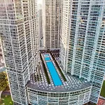 Moderne 2 Bed 2 Bath At The W Residence