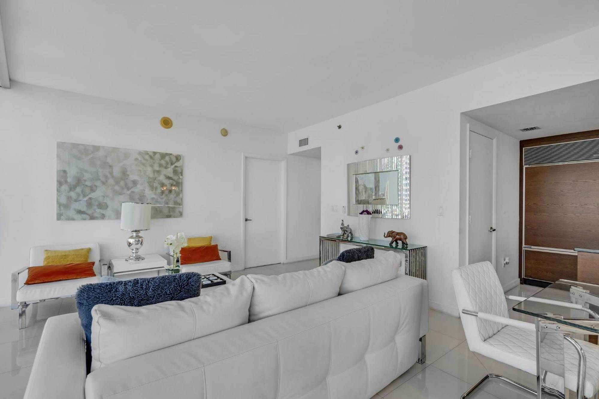 Moderne 2 Bed 2 Bath At The W * Miami