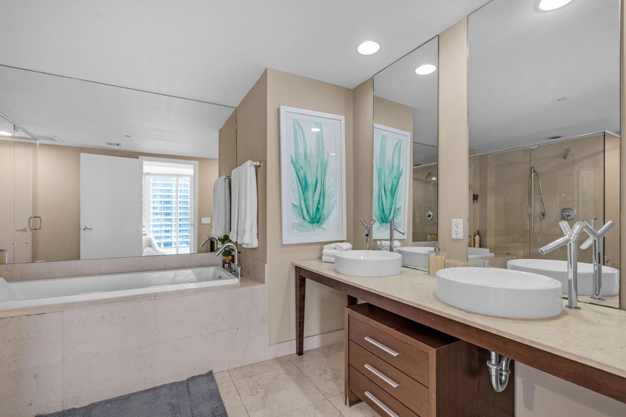 Apartment Moderne 2 Bed 2 Bath At The W Miami