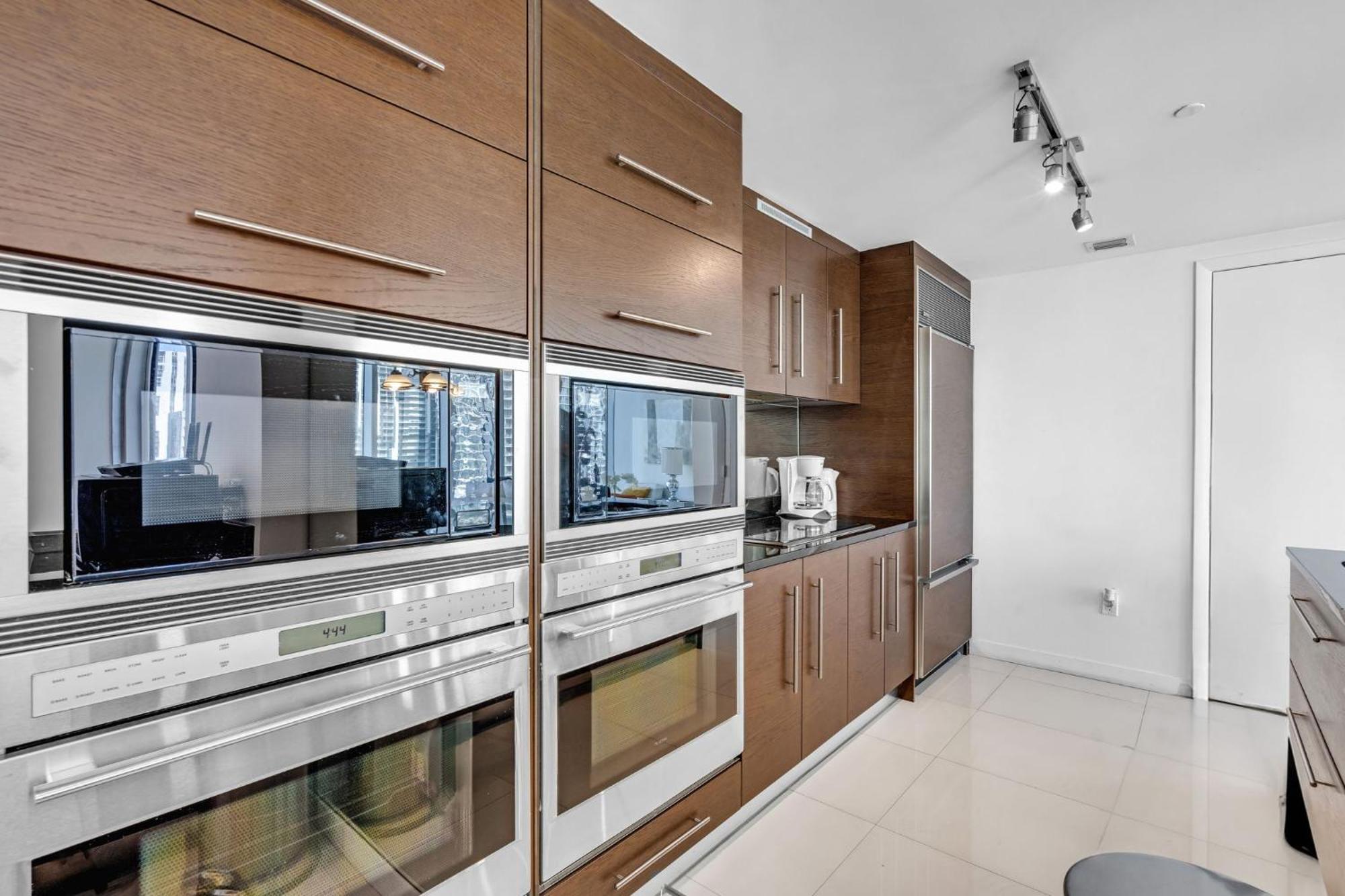 Apartment Moderne 2 Bed 2 Bath At The W Miami